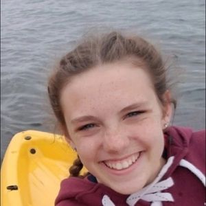 Meet your Posher, Hayley
